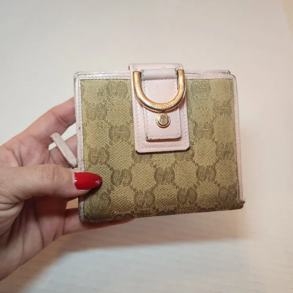 Gucci Canvas Gg Pink Cream Abbey Bifold Used Wallet